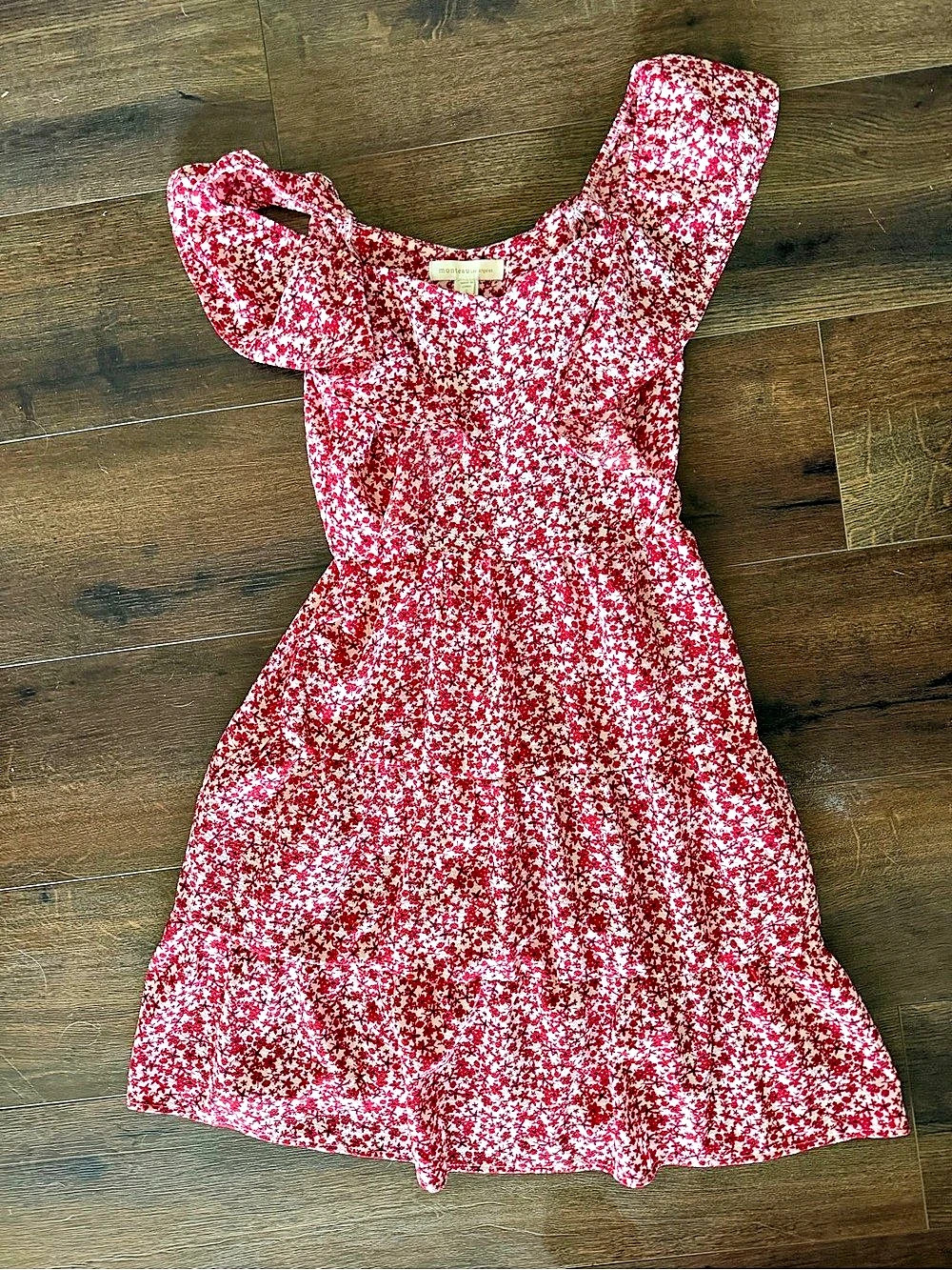 Monteau Los Angeles Floral Mini Dress